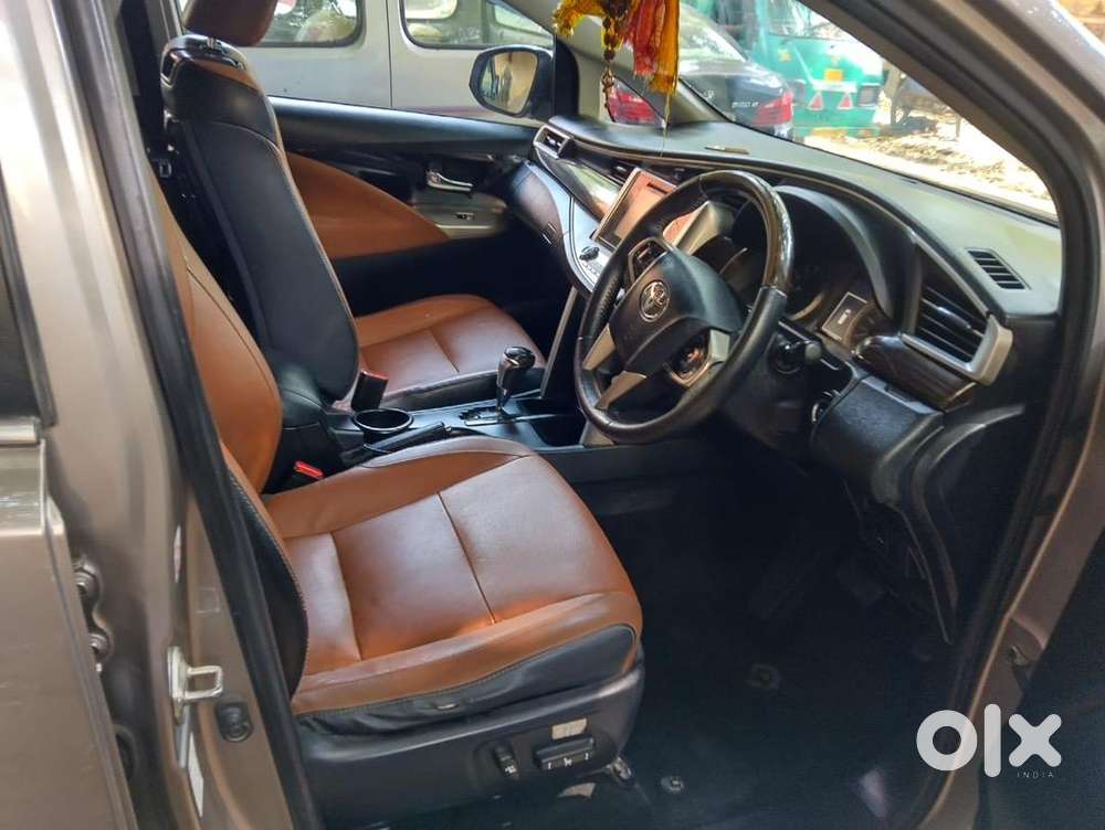 Toyota Innova Crysta Top Model