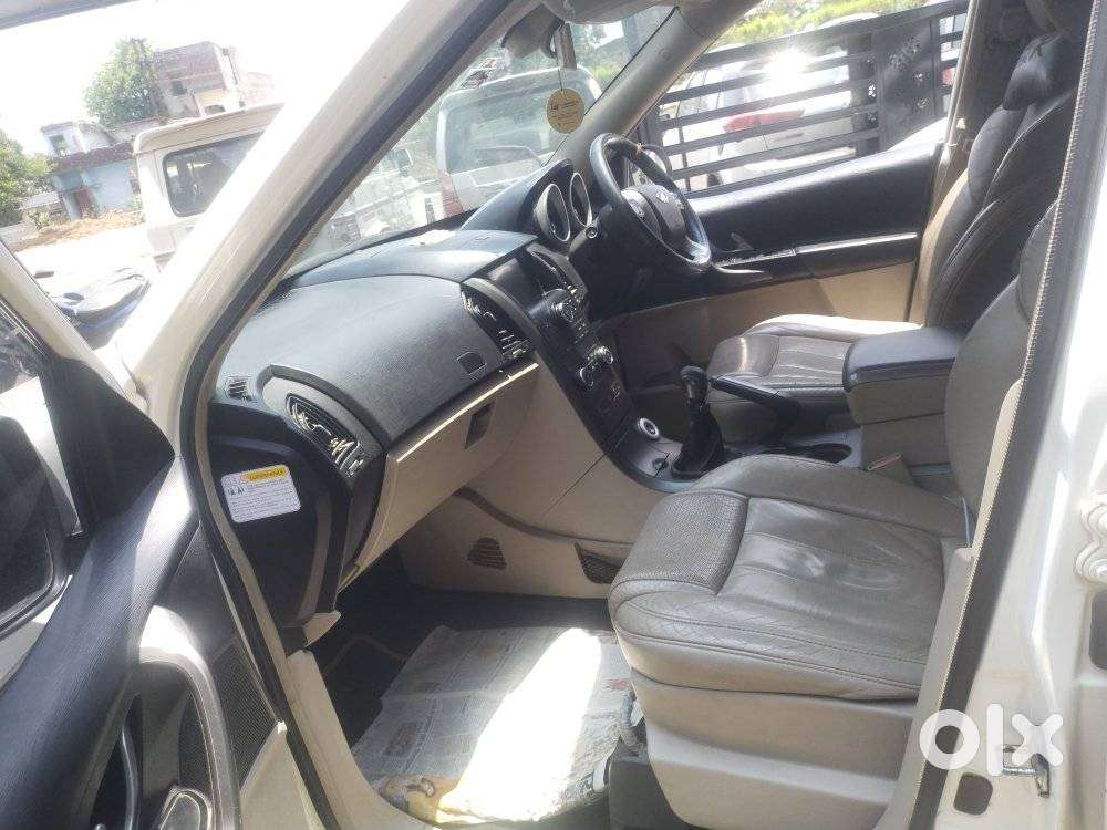 Mahindra Xuv500 2.2 W10 Sportz Edition Mt, 2016