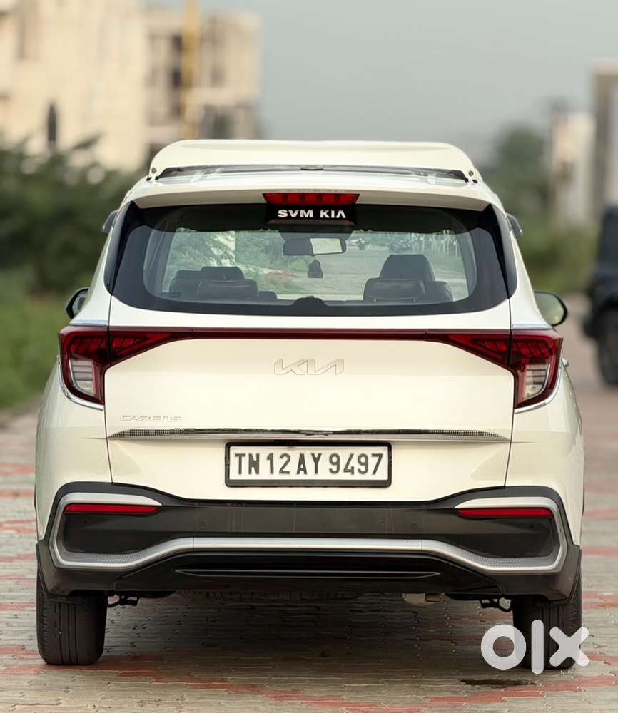 Kia Carens, 2023, Petrol