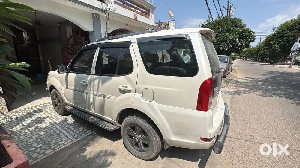 Tata Safari Storme 2016 Diesel Manual Car