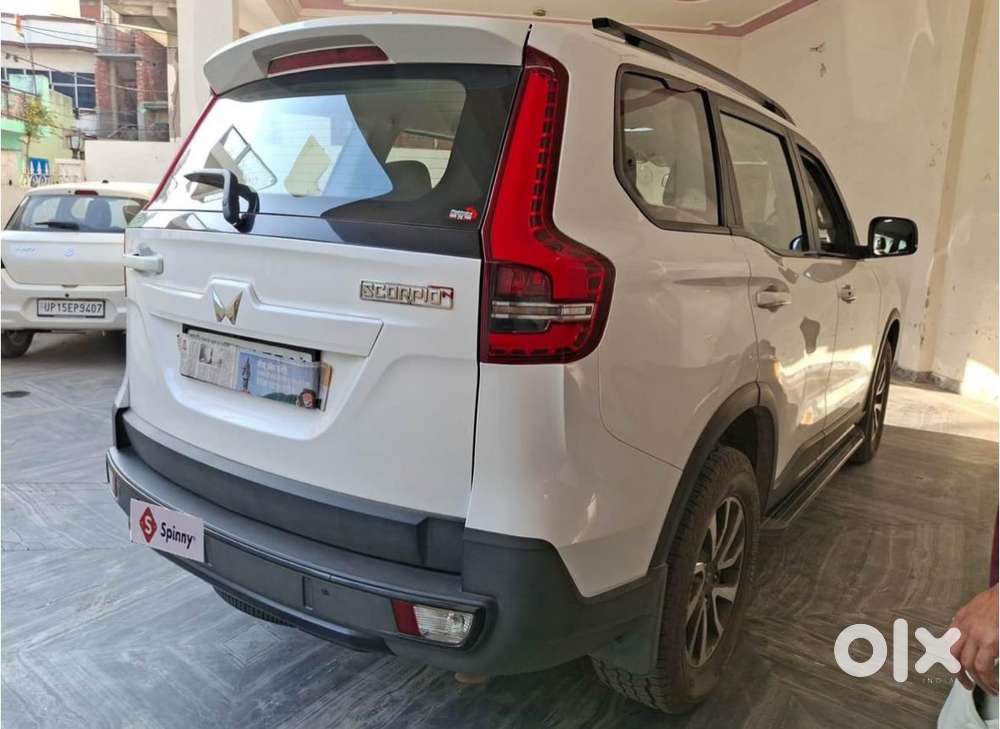 Mahindra Scorpio N Z4 Petrol At 7 Str, 2025, Petrol