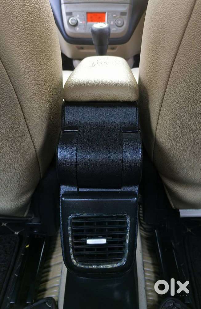 Fiat Linea Emotion 1.4 L T-jet Petrol, 2014, Petrol