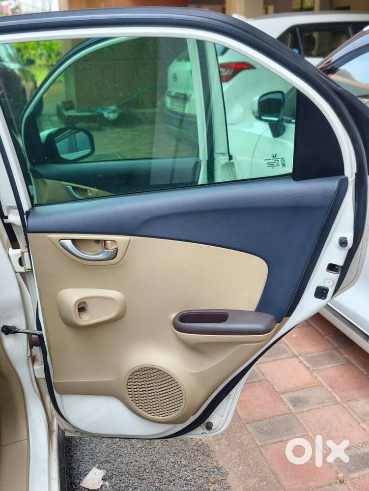 Honda Brio 2014 Petrol 28000 Km Driven