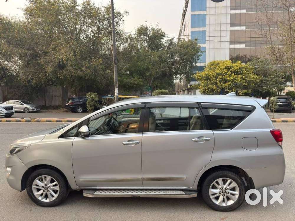 Toyota Innova Crysta 2.4 Vx Mt, 2017, Diesel