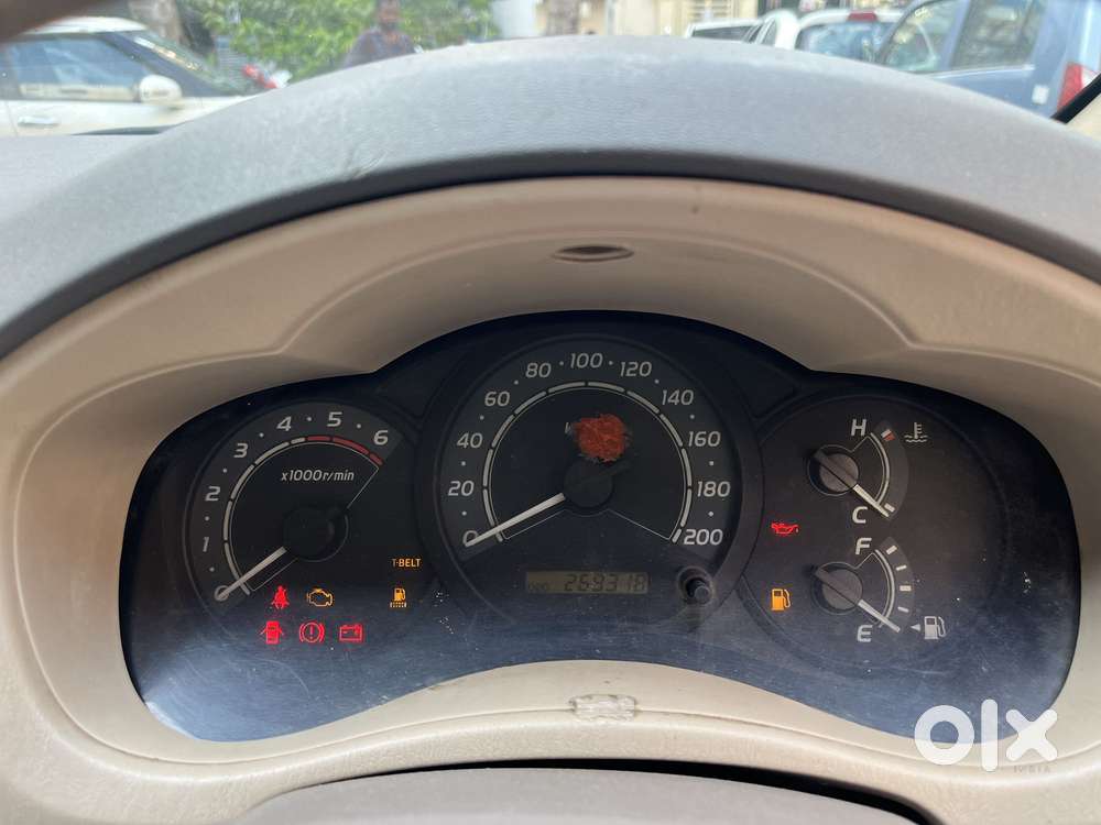 Toyota Innova 2009-2011 2.5 E 8 Str, 2009, Diesel