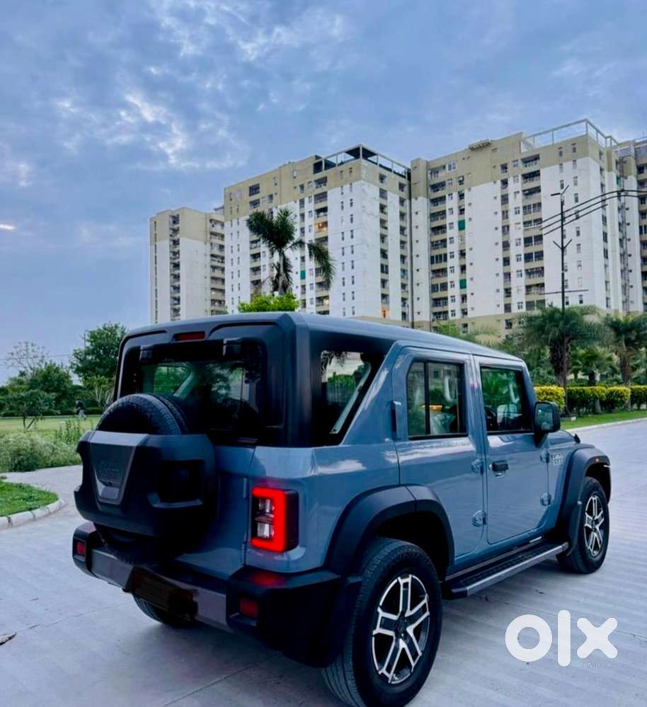 Mahindra Thar Roxx Mx5