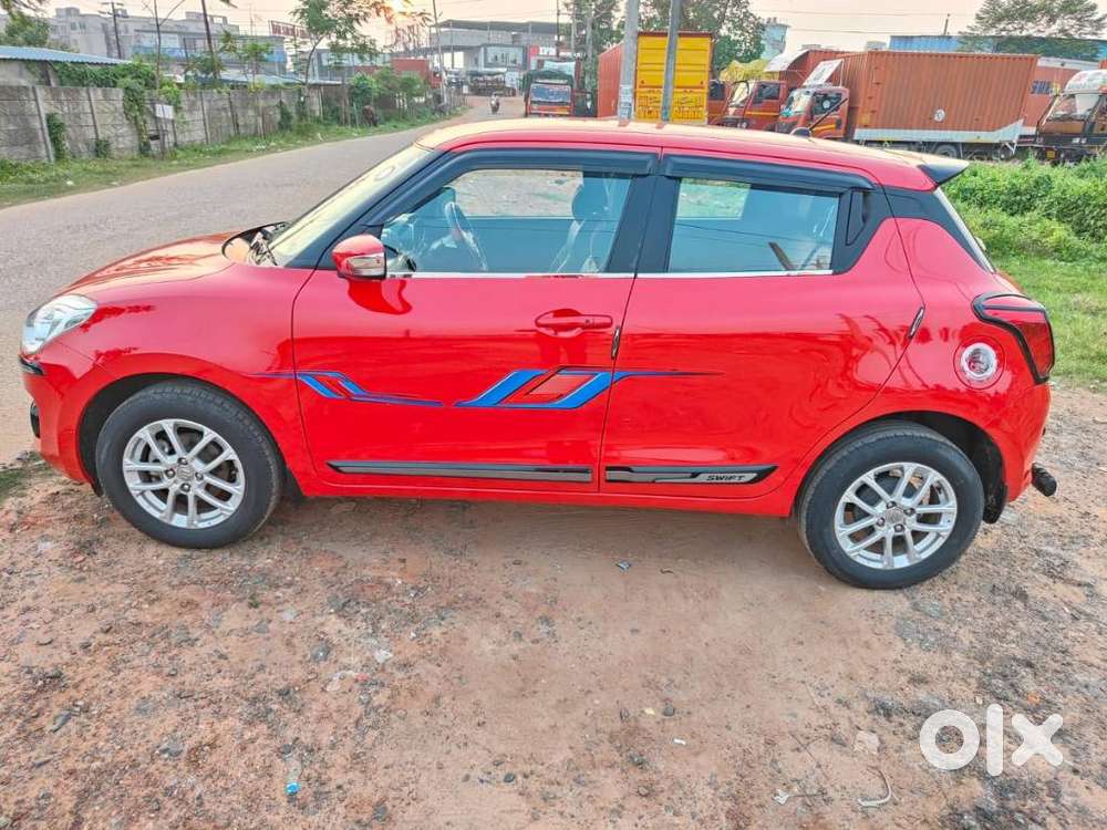 Maruti Suzuki Swift Zxi Plus Dual Tone, 2023, Petrol
