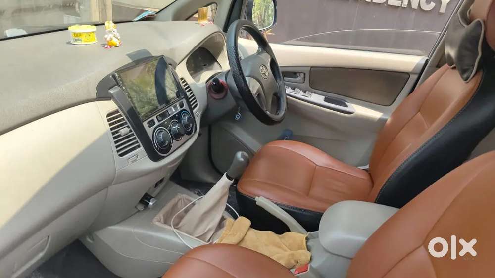 Toyota Innova 2.5 G 2014
