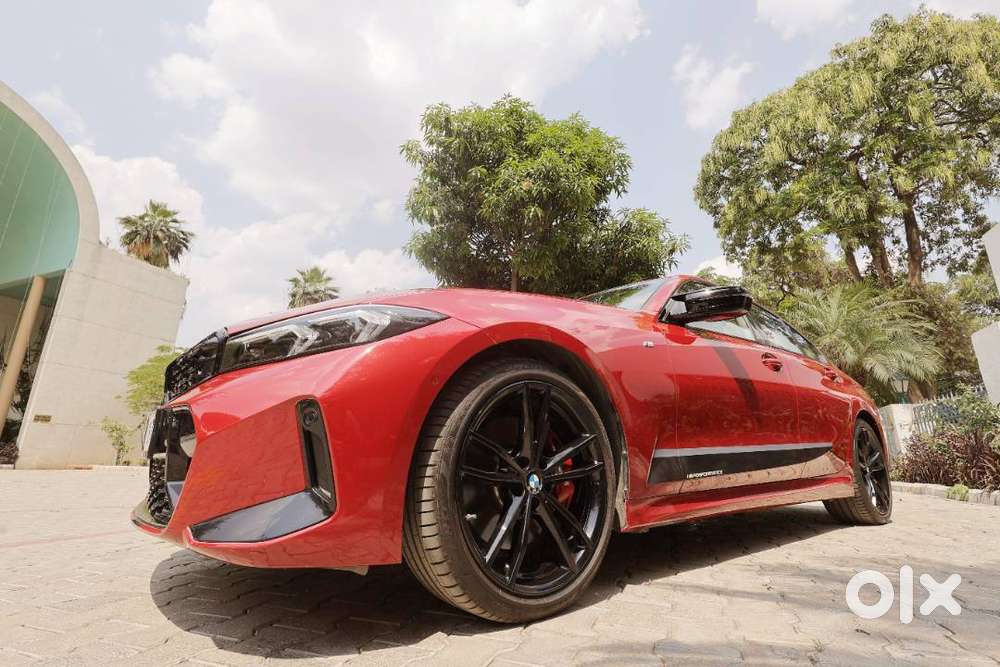 Bmw M340i Xdrive Shadow Edition  Oct 2023  3,800 Km  Melbourne Red