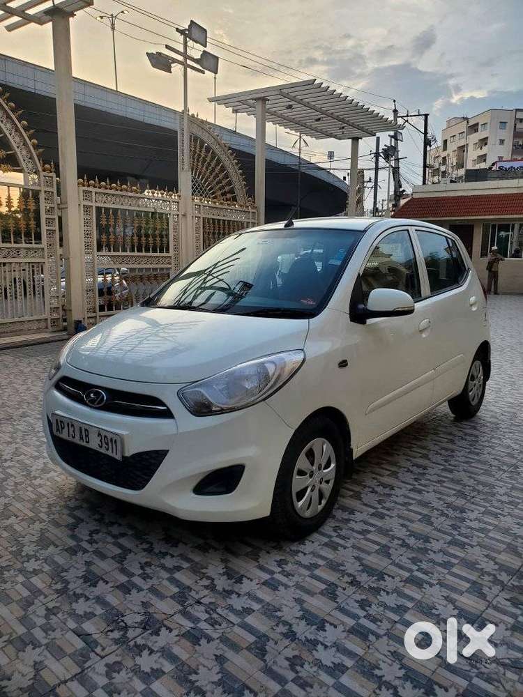 Hyundai I10 Sportz, 2011, Petrol