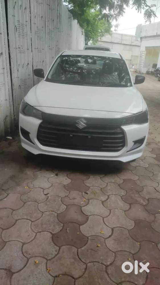 Fresh Car H . Less Driven . 4-5 Members Ki Family Wale K Liye Best H .