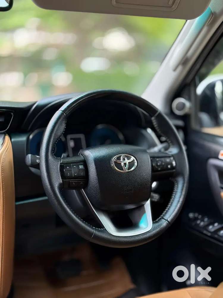 Toyota Fortuner Legender 2023 Diesel 15000 Km Driven