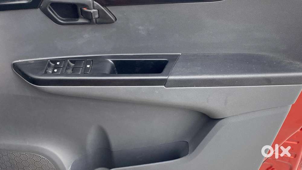 Mahindra Kuv100 Nxt 1.2 K4 Plus Petrol 6 Str, 2018, Petrol