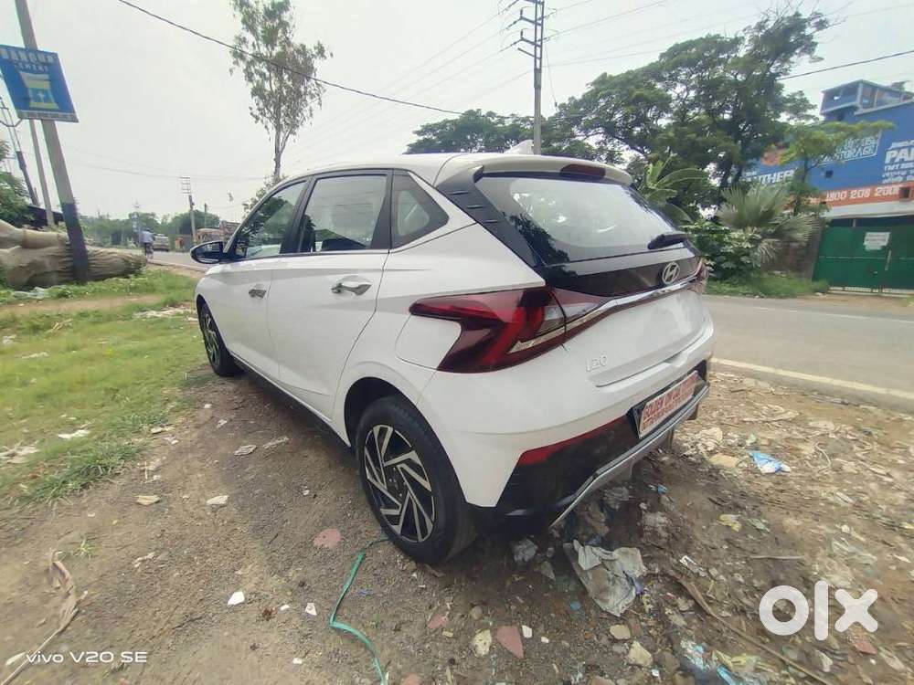 Hyundai I20 Asta (o) 1.2 Mt, 2024, Petrol