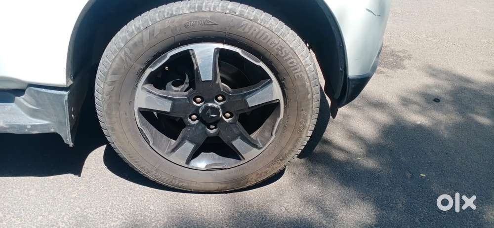 Mahindra Scorpio S10, 2015