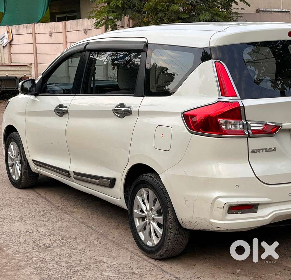 Maruti Suzuki Ertiga Vxi At Petrol, 2020, Cng & Hybrids