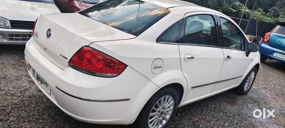 Fiat Linea Emotion 1.4 L T-jet Petrol, 2010, Petrol