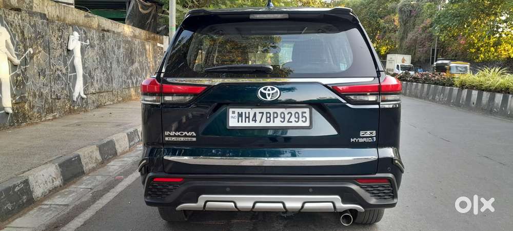 Toyota Innova Hycross 2.0 Zx (o) Hybrid 7 Str, 2024, Petrol