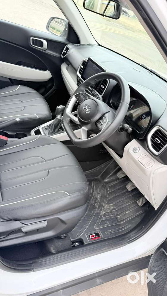 Hyundai Venue Sx Dual Tone Diesel, 2025, Diesel
