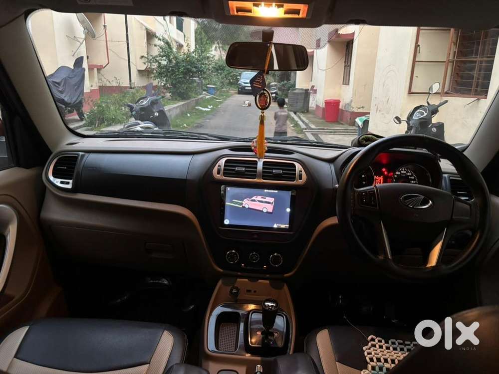 Mahindra Tuv 300 2016