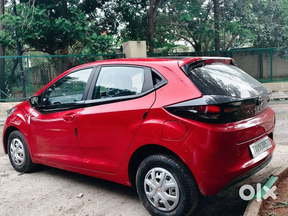 Tata Altroz 1.2 Xe, 2021, Petrol