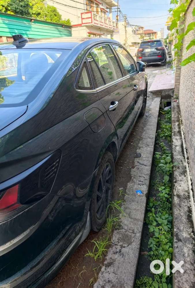 Volkswagen Virtus Gt 1.5 Tsi Dsg Topline  9 Months Old  3,000 Km  L