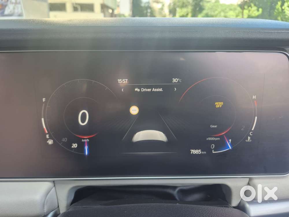Mahindra Xuv700 2.0 Ax 7 Petrol Mt Str, 2024, Petrol