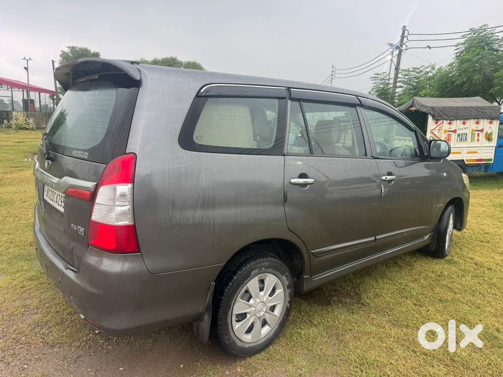 Toyota Innova 2014 Diesel 143000 Km