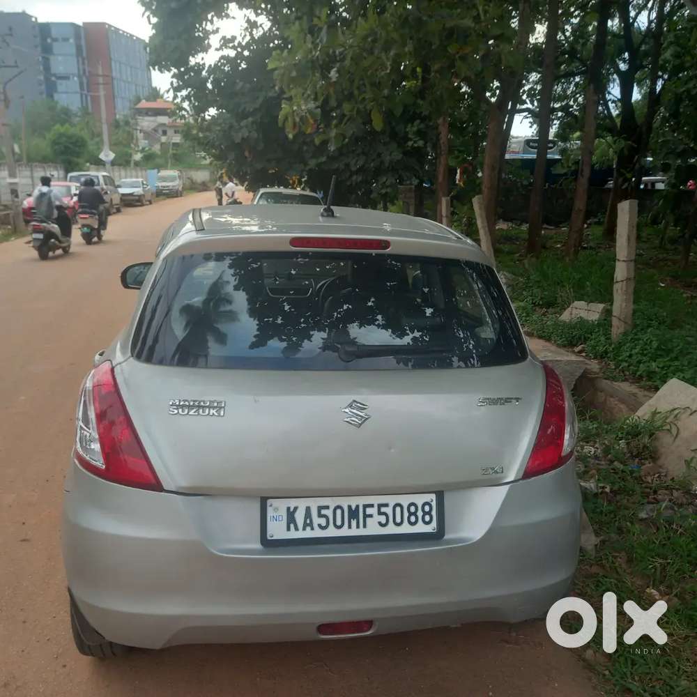Maruti Suzuki Swift 2011 Petrol