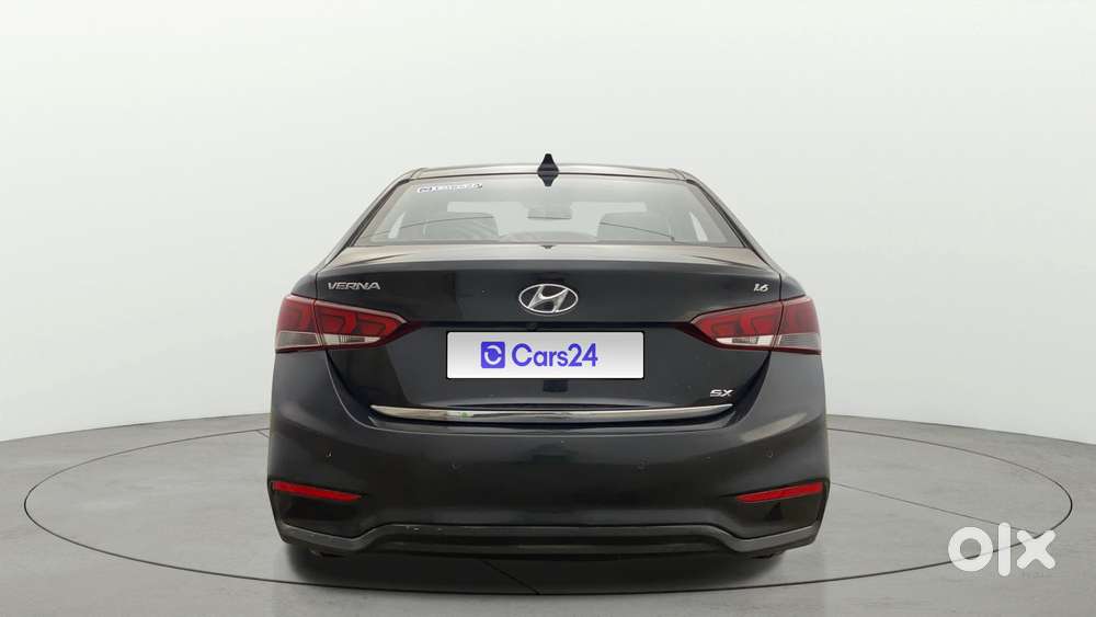 Hyundai Verna 1.6 Sx (o) Vtvt, 2018, Petrol