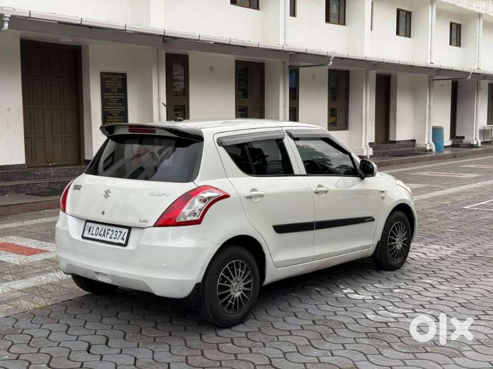 Maruti Suzuki Swift Lxi, 2013, Diesel