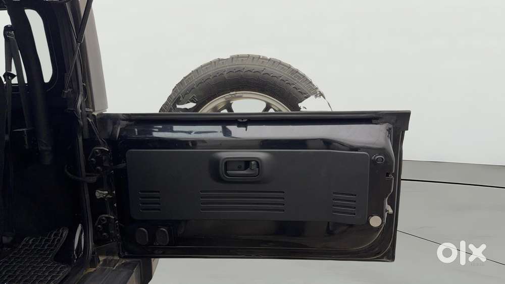 Mahindra Thar Lx P At 4wd 4s Ht, 2022, Petrol