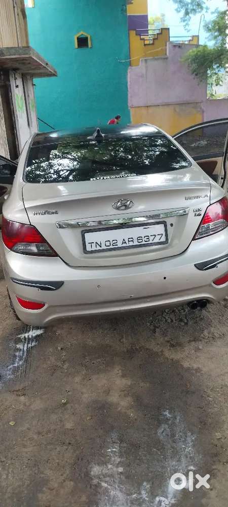 Hyundai Verna 2011