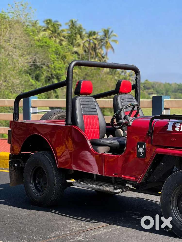 Mahindra Jeep 1985 Open Hood Body
