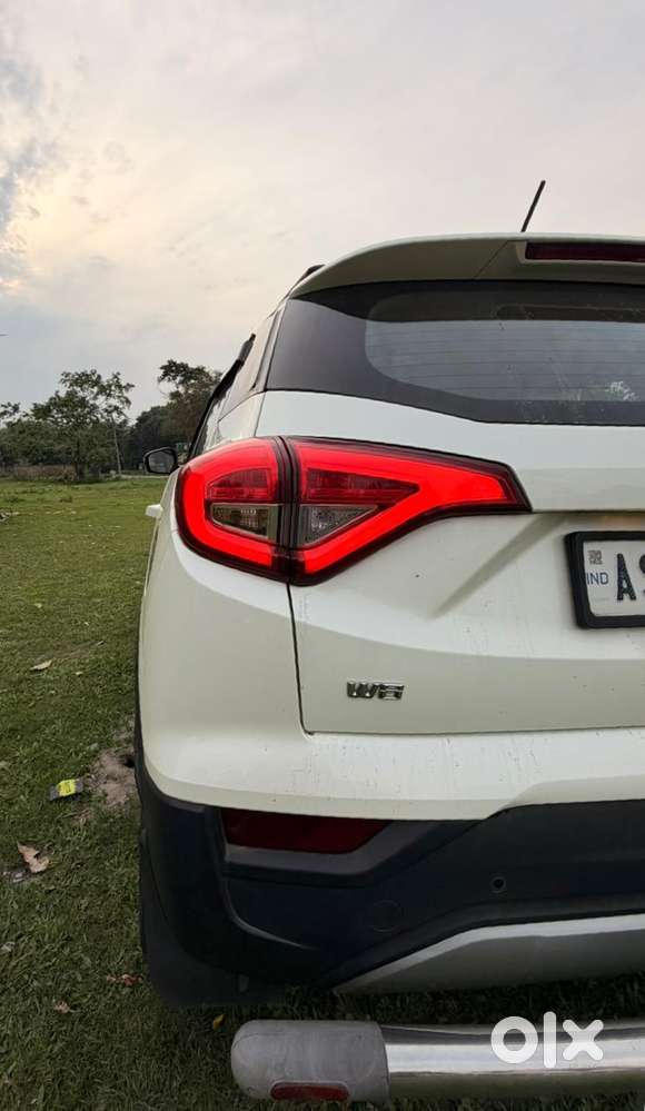 Mahindra Xuv300 W8, 2022, Petrol