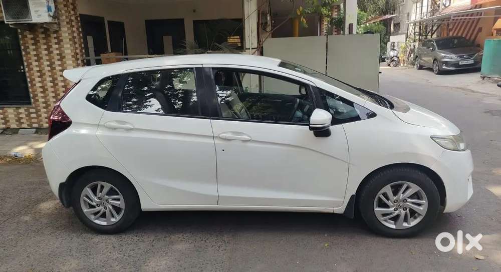 Honda Jazz 2015 Petrol Single Handed Used