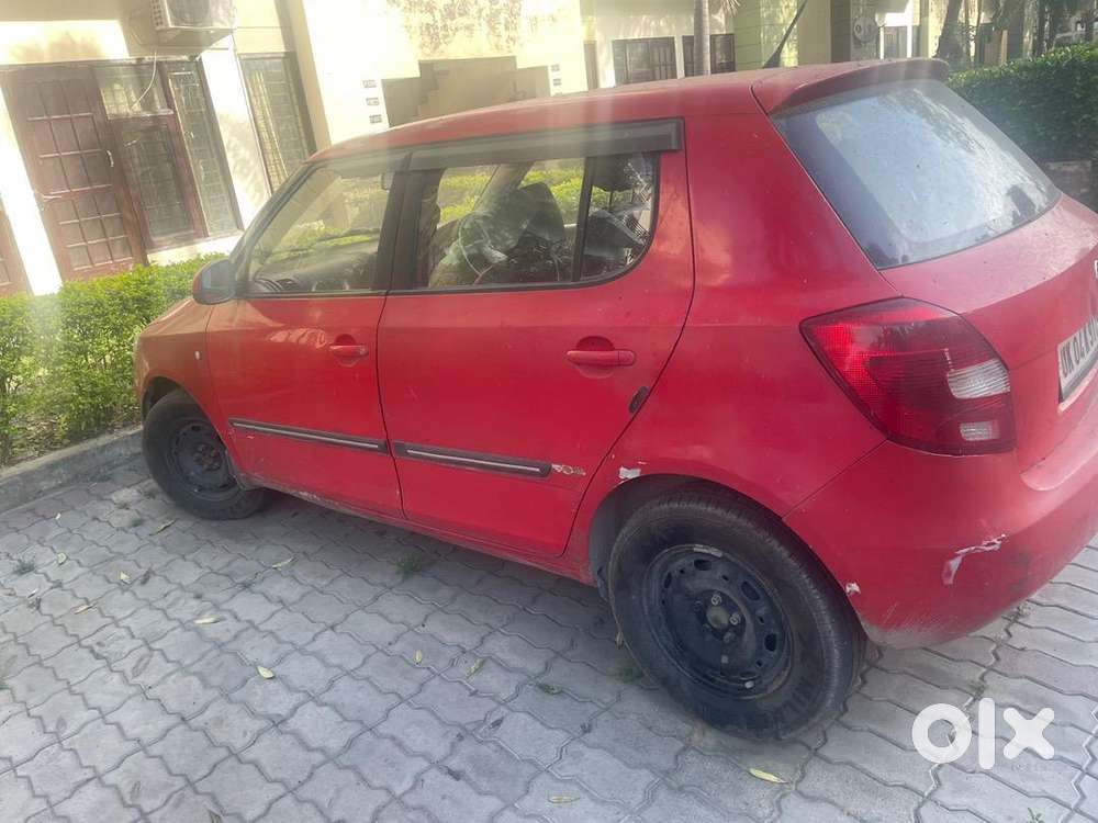 Skoda Fabia 2011 Petrol 150000 Km Driven