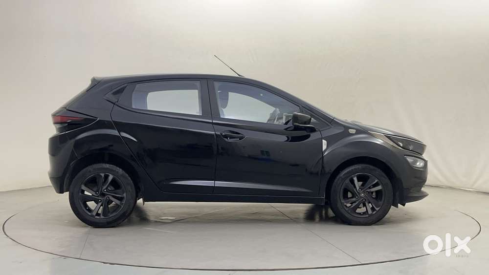 Tata Altroz 1.5 Xz Plus Diesel Dark Edition, 2022, Diesel