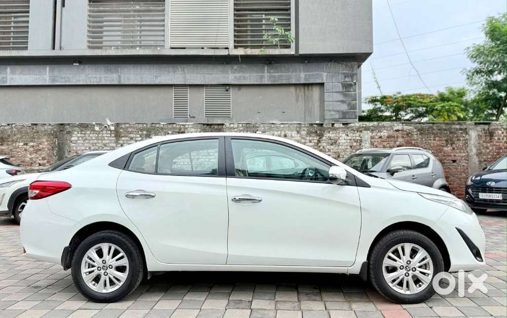 Toyota Yaris Vx Cvt, 2019, Petrol