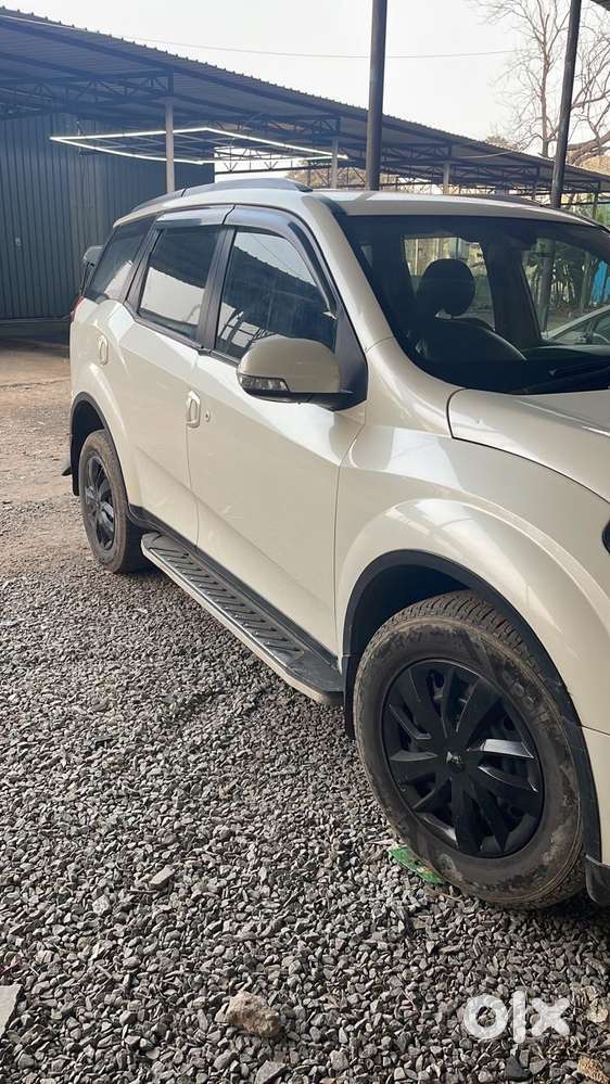 Mahindra Xuv500 2017 Diesel 53350 Km Driven