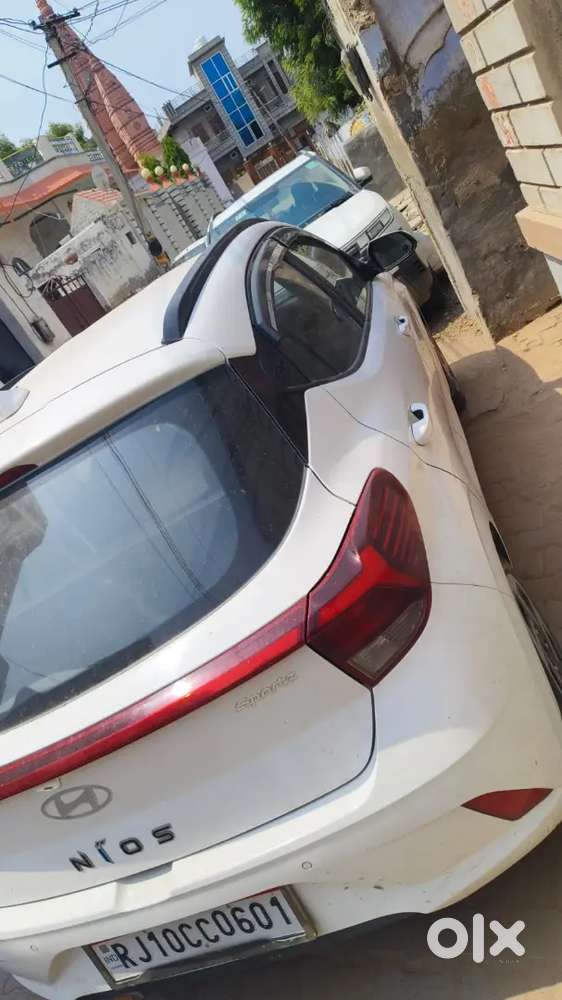 26000 Km Chali Hui H New Car Hai