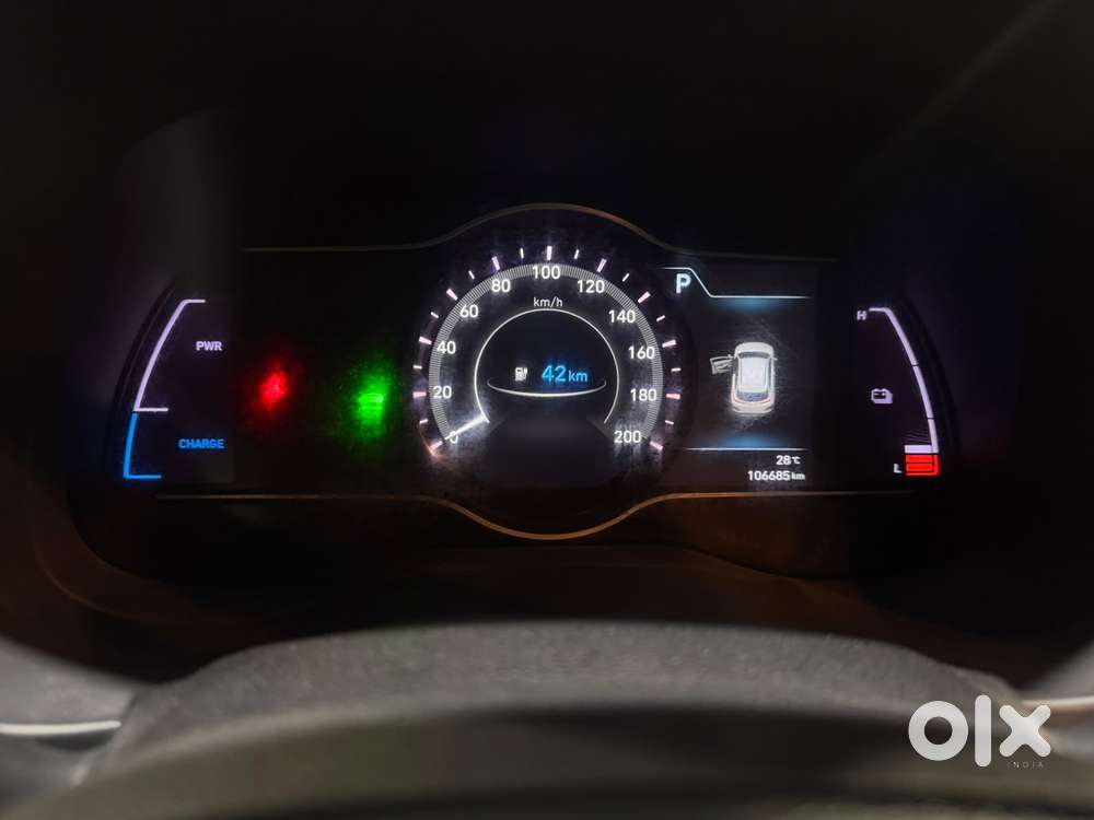 Hyundai Kona Electric Premium Dual Tone, 2019, Electric