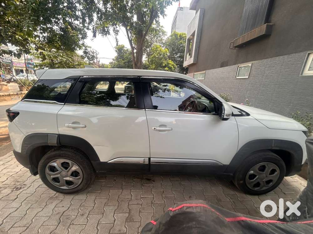 2025 Maruti Brezza Lxi  1st Owner  19,750 Km