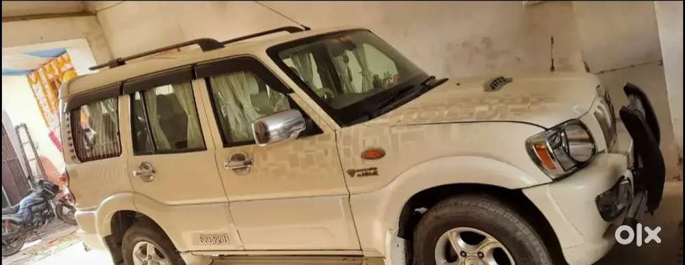 Mahindra Scorpio Vlx 2011