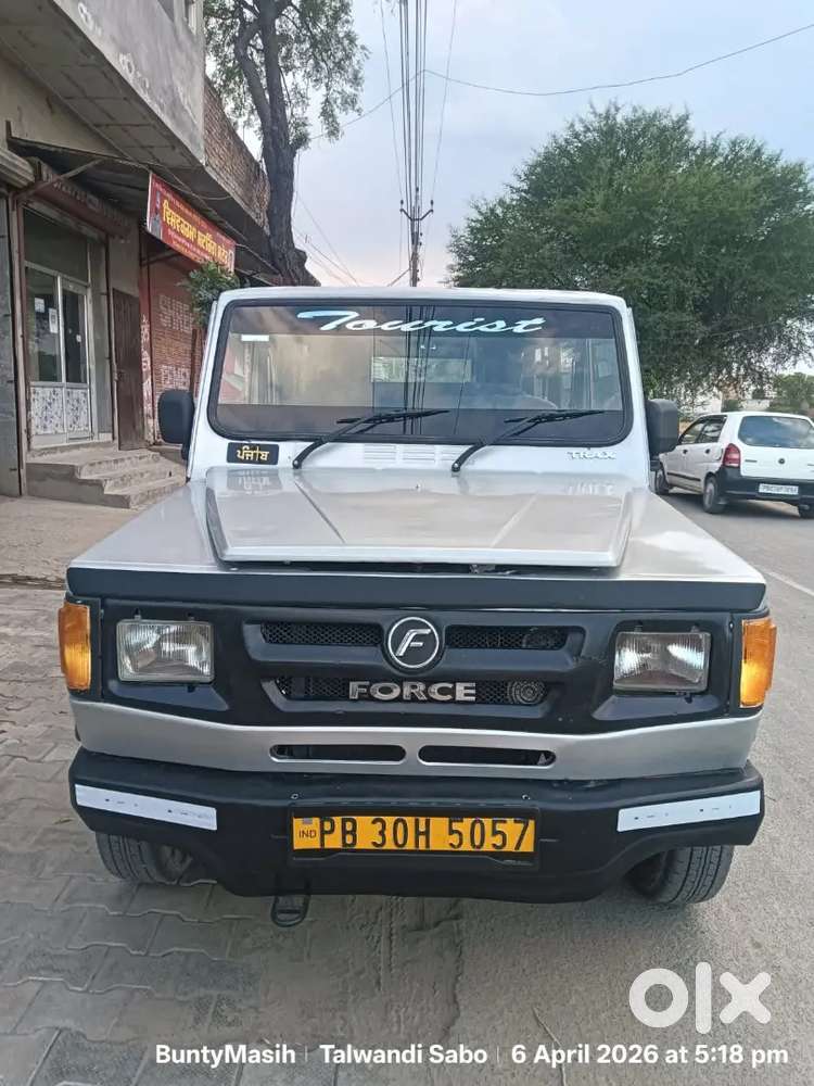 Force Motors Trax Cruiser Diesel 2012