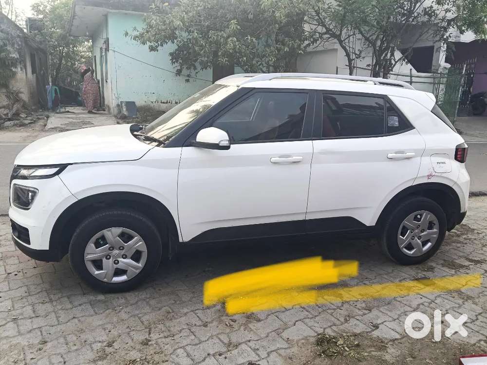 Sunroof , Automatic Mirror