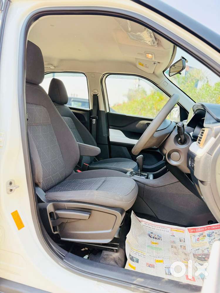 Tata Punch Accomplished Amt, 2023, Cng & Hybrids