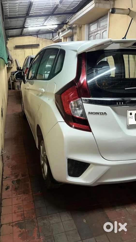 Honda Jazz 2016 Petrol 100000 Km Driven