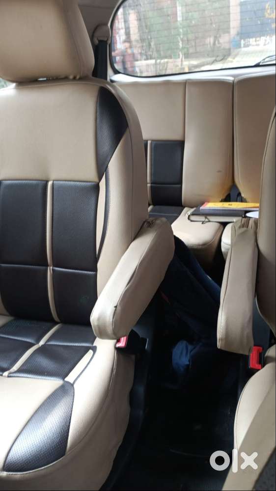 Toyota Innova 2015 Pilot Seats