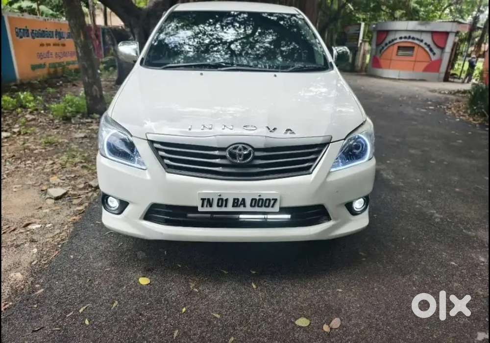 Showroom Condition Innova Car In Chennai